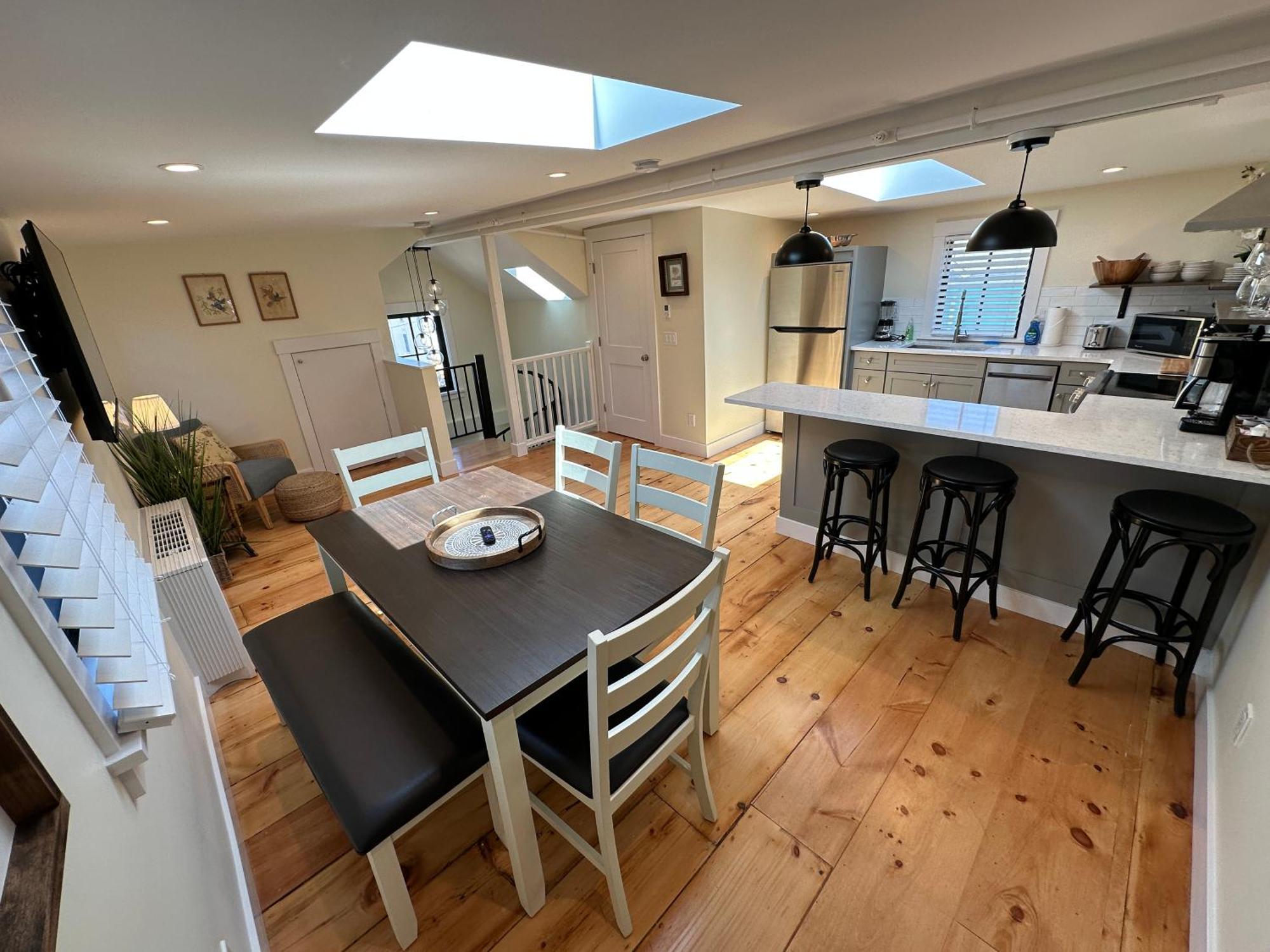 Prime Location! Renovated House! 6 Bed4 Bath Villa Newport Eksteriør bilde